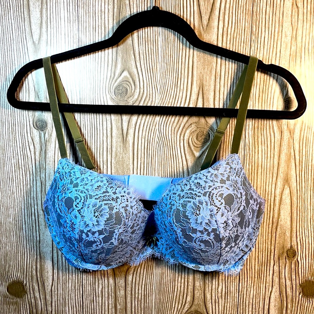 Victoria's Secret Lace Push-Up Bra in Light Blue with Olive Straps